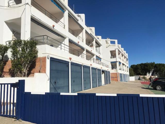 Stunning Sea Views From Luxury 4 Bed Apartment Close To Beach At Cap Ras يانكا المظهر الخارجي الصورة